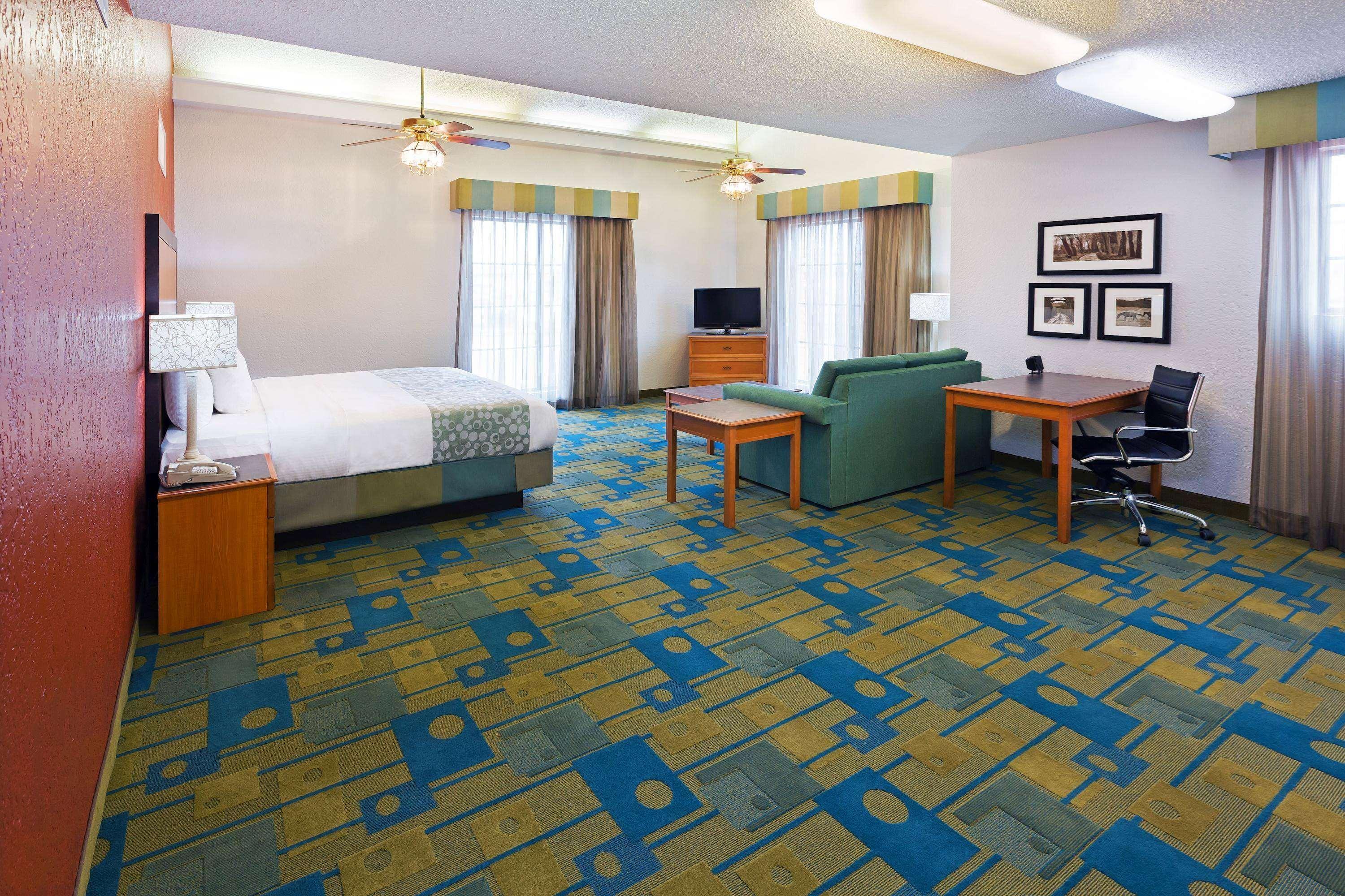 La Quinta Inn By Wyndham Victoria Dış mekan fotoğraf