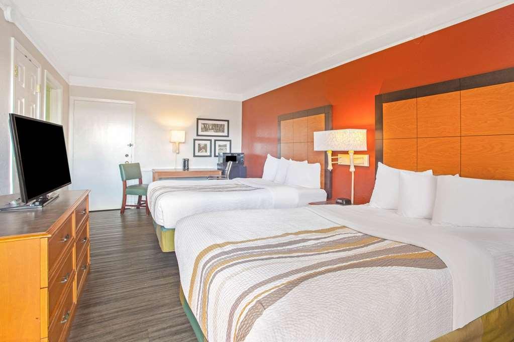 La Quinta Inn By Wyndham Victoria Oda fotoğraf