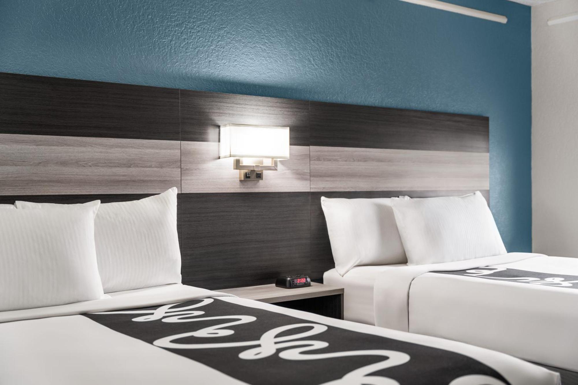 La Quinta Inn By Wyndham Victoria Dış mekan fotoğraf