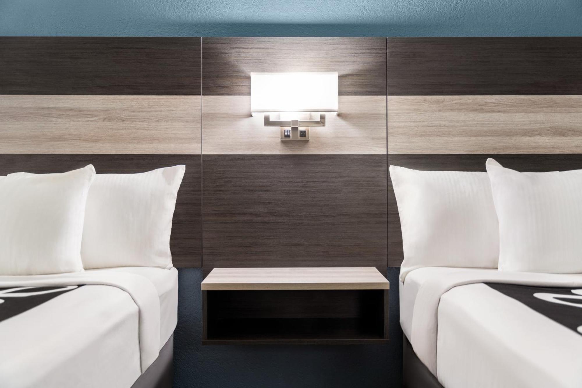 La Quinta Inn By Wyndham Victoria Dış mekan fotoğraf